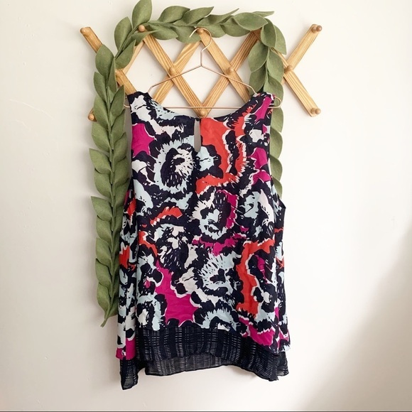 Nik + Zoe Abstract Floral Top - Picture 4 of 5